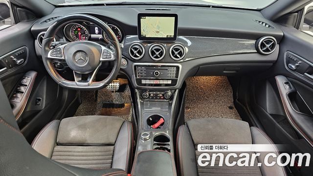 Mercedes-Benz CLA-Class CLA250 4MATIC AMG Line