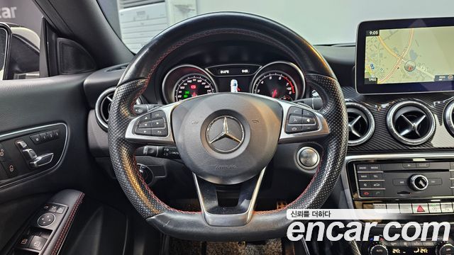 Mercedes-Benz CLA-Class CLA250 4MATIC AMG Line