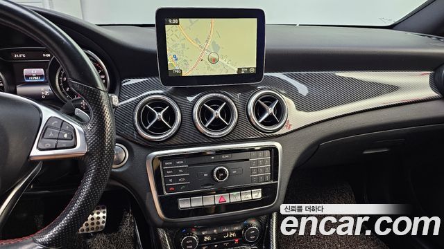 Mercedes-Benz CLA-Class CLA250 4MATIC AMG Line
