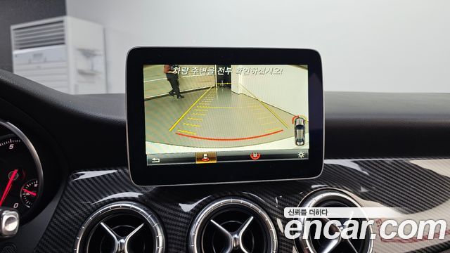 Mercedes-Benz CLA-Class CLA250 4MATIC AMG Line