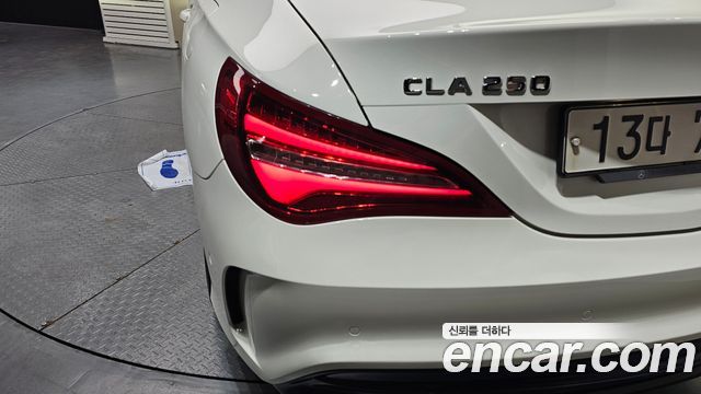 Mercedes-Benz CLA-Class CLA250 4MATIC AMG Line