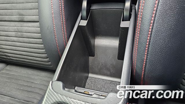 Mercedes-Benz CLA-Class CLA250 4MATIC AMG Line