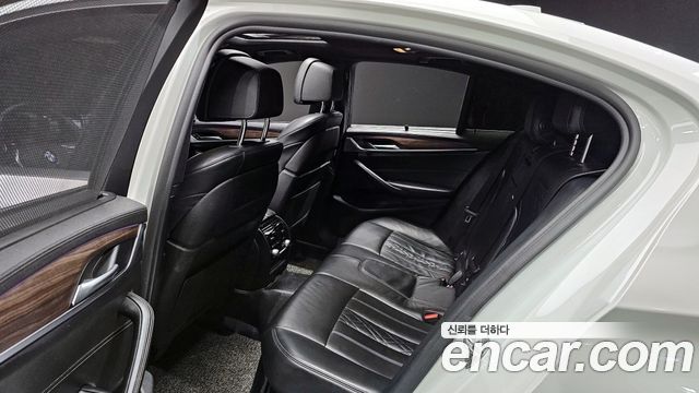 BMW 5-Series 530i xDrive M Sport Package Plus