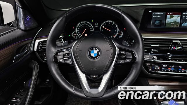 BMW 5-Series 530i xDrive M Sport Package Plus