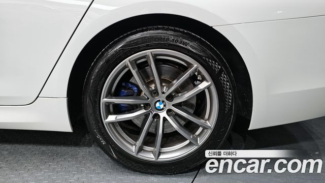 BMW 5-Series 530i xDrive M Sport Package Plus