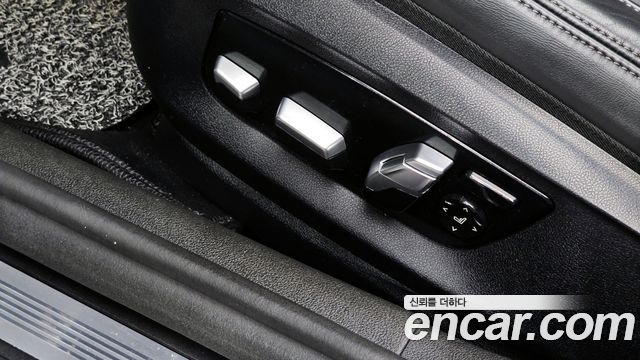 BMW 5-Series 530i xDrive M Sport Package Plus