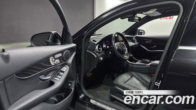 Mercedes-Benz GLC-Class GCL300 4MATIC Coupe