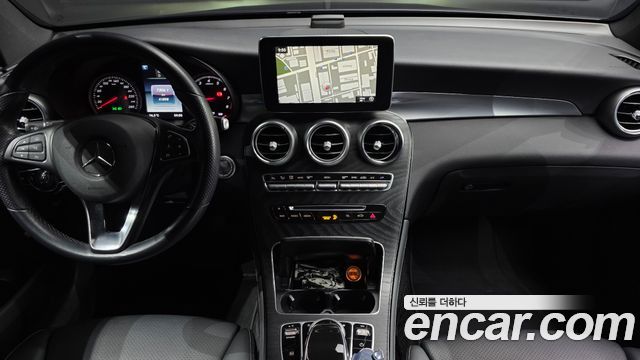 Mercedes-Benz GLC-Class GCL300 4MATIC Coupe