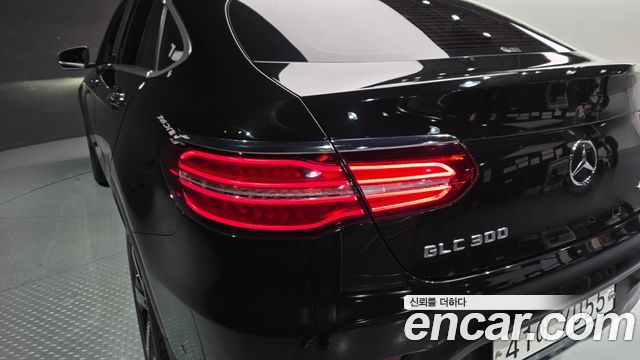 Mercedes-Benz GLC-Class GCL300 4MATIC Coupe