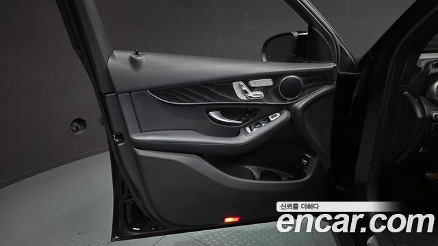 Mercedes-Benz GLC-Class GCL300 4MATIC Coupe