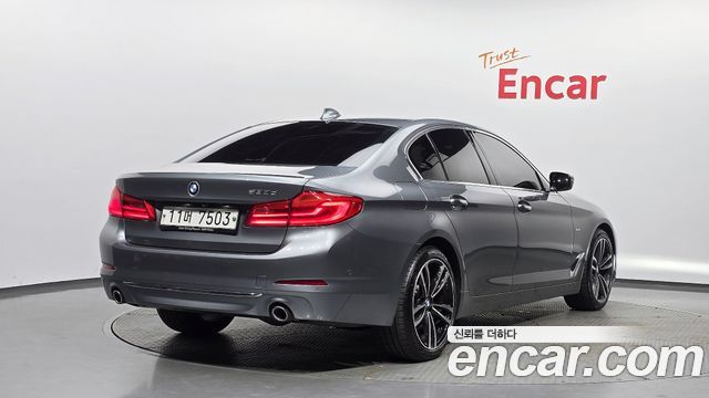 BMW 5-Series 530d Luxury Plus