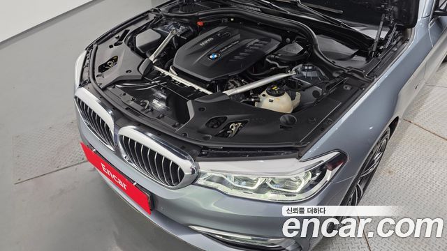 BMW 5-Series 530d Luxury Plus
