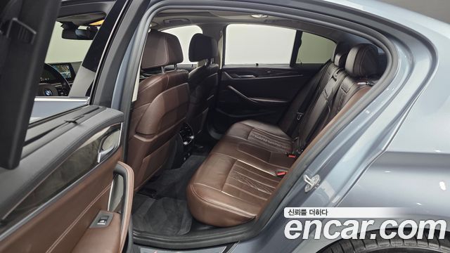 BMW 5-Series 530d Luxury Plus