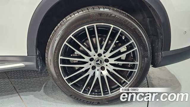 Mercedes-Benz GLC-Class GLC 300 4MATIC Avantgarde