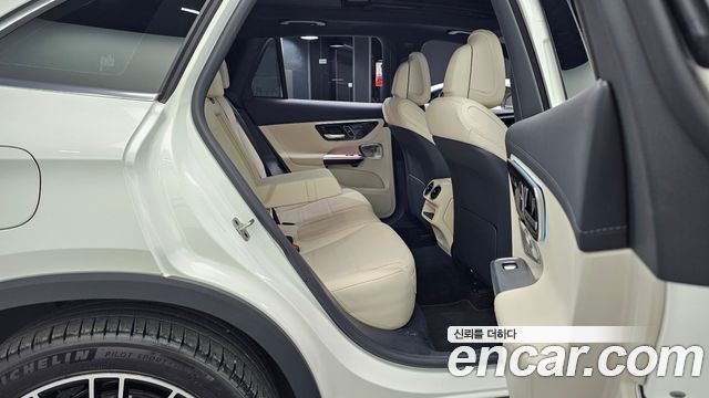 Mercedes-Benz GLC-Class GLC 300 4MATIC Avantgarde