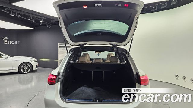 Mercedes-Benz GLC-Class GLC 300 4MATIC Avantgarde
