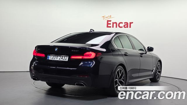 BMW 5-Series 530i xDrive M Sport Package