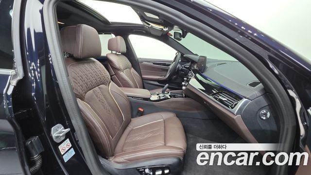 BMW 5-Series 530i xDrive M Sport Package