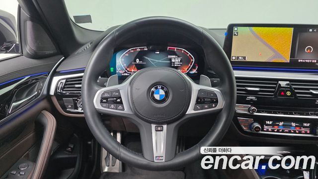 BMW 5-Series 530i xDrive M Sport Package