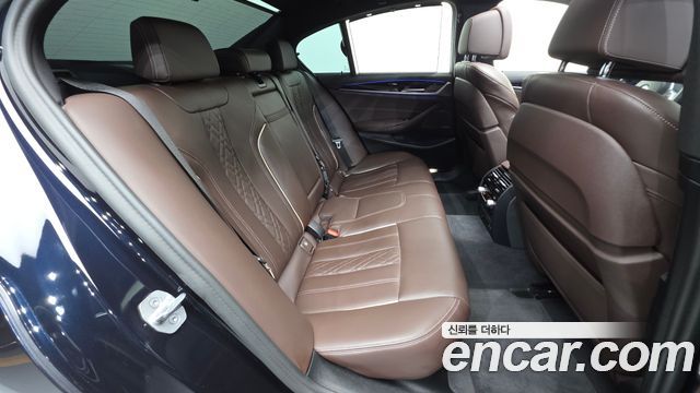 BMW 5-Series 530i xDrive M Sport Package
