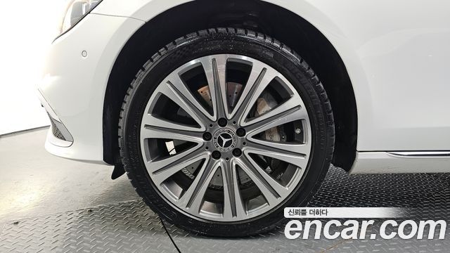 Mercedes-Benz E-Class E450 4MATIC Exclusive