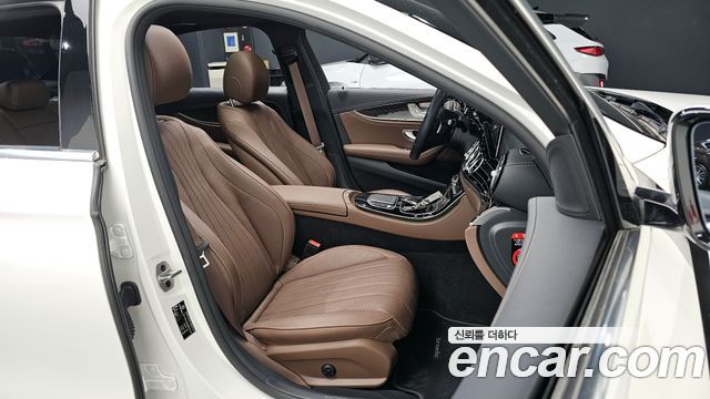 Mercedes-Benz E-Class E450 4MATIC Exclusive