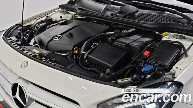 Mercedes-Benz GLA-Class GLA200 d