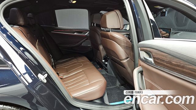 BMW 5-Series 530i xDrive M Sport Package