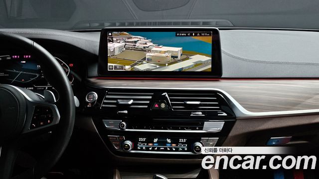 BMW 5-Series 530i xDrive M Sport Package