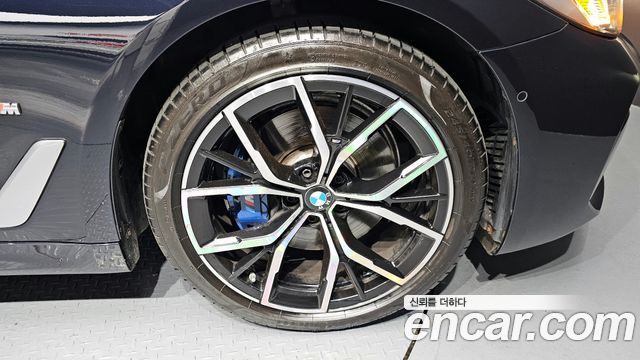 BMW 5-Series 530i xDrive M Sport Package