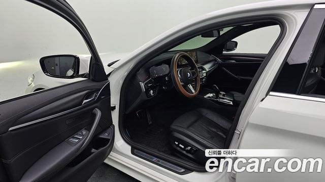 BMW 5-Series 520i M Sport
