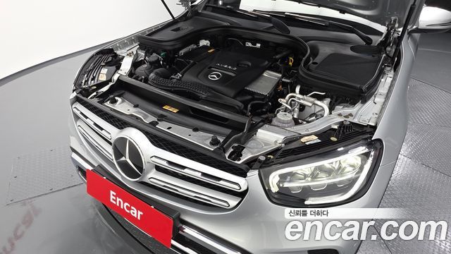 Mercedes-Benz GLC-Class GLC300e 4MATIC