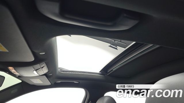 Mercedes-Benz GLC-Class GLC300e 4MATIC