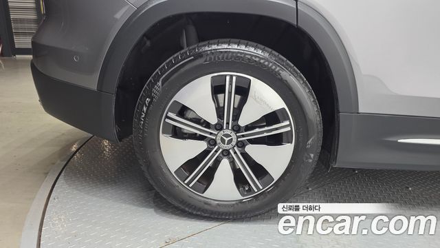 Mercedes-Benz EQB EQB300 4MATIC Electric Art
