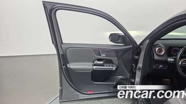 Mercedes-Benz EQB EQB300 4MATIC Electric Art