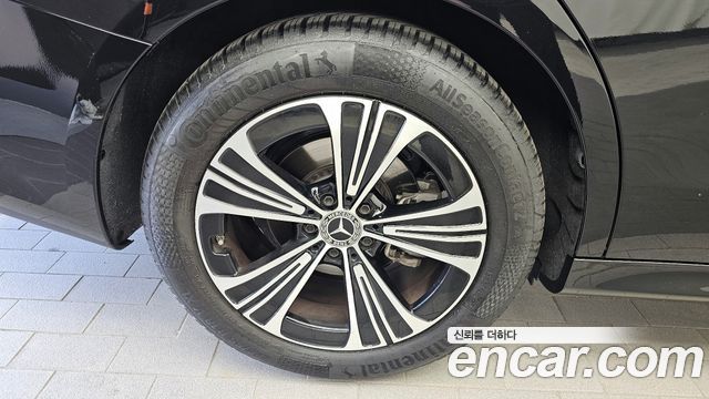 Mercedes-Benz E-Class E200 Avantgarde