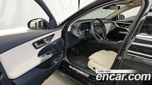 Mercedes-Benz E-Class E200 Avantgarde
