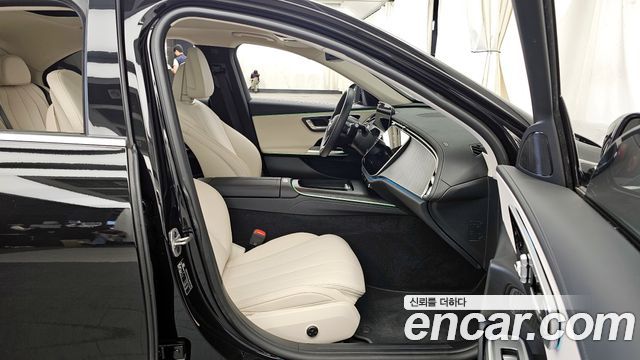 Mercedes-Benz E-Class E200 Avantgarde
