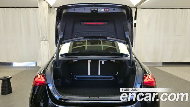 Mercedes-Benz E-Class E200 Avantgarde