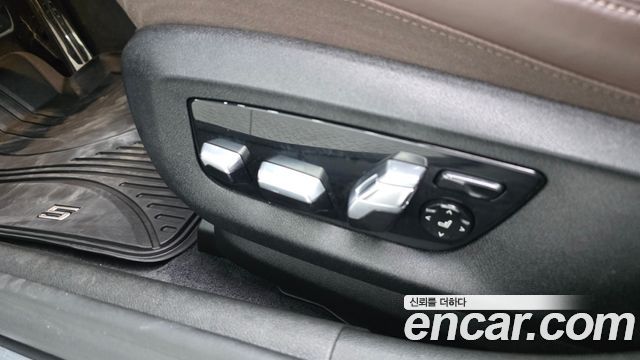 BMW 5-Series 530i xDrive M Sport Package Plus
