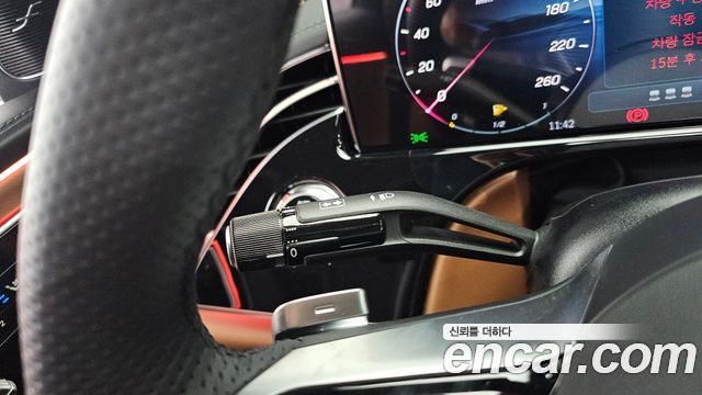 Mercedes-Benz E-Class E300 4MATIC AMG Line