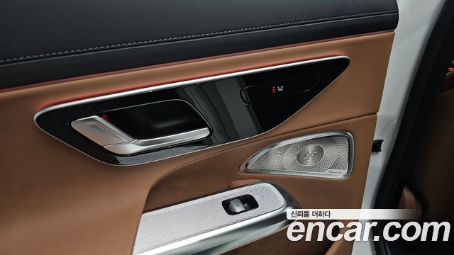 Mercedes-Benz E-Class E300 4MATIC AMG Line