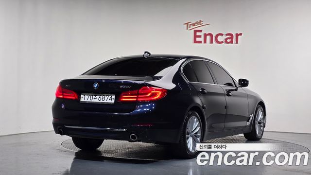 BMW 5-Series 530i xDrive Luxury Plus