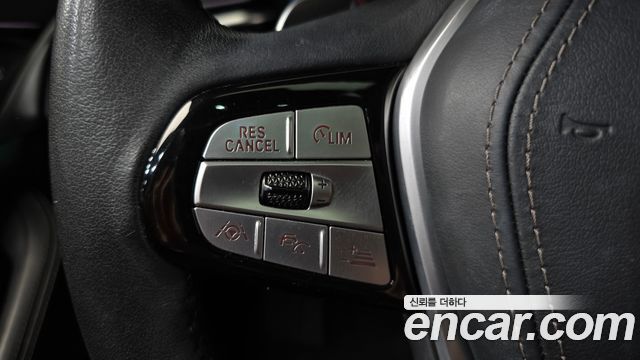 BMW 5-Series 530i xDrive Luxury Plus