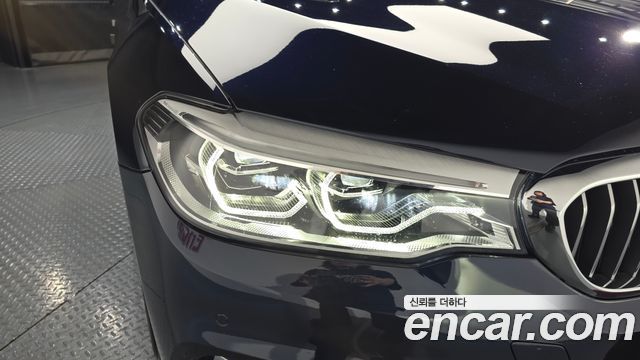 BMW 5-Series 530i xDrive Luxury Plus