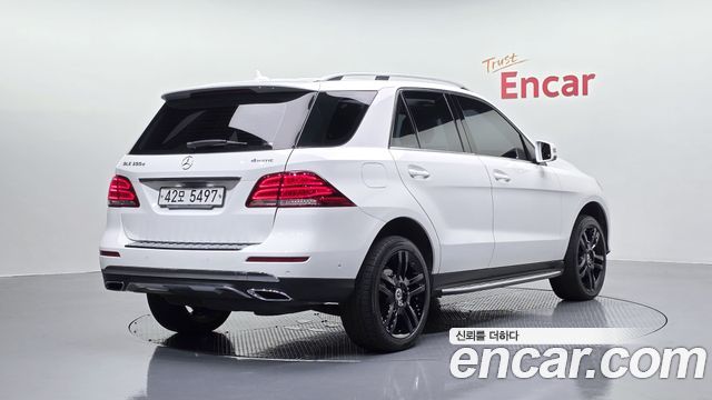 Mercedes-Benz GLE-Class GLE350 d 4MATIC