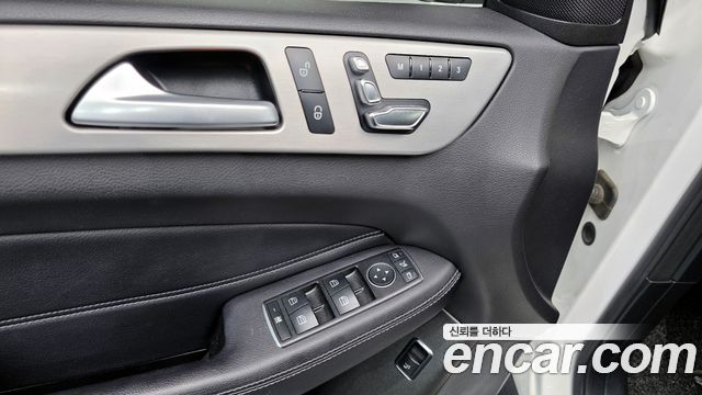 Mercedes-Benz GLE-Class GLE350 d 4MATIC