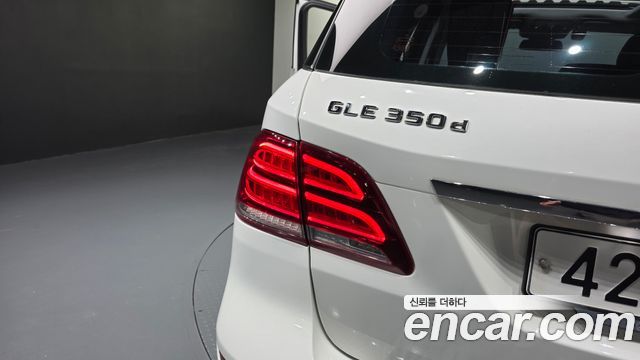 Mercedes-Benz GLE-Class GLE350 d 4MATIC