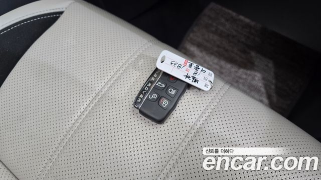 Land Rover Range Rover Velar 2.0 D240 R-Dynamic SE
