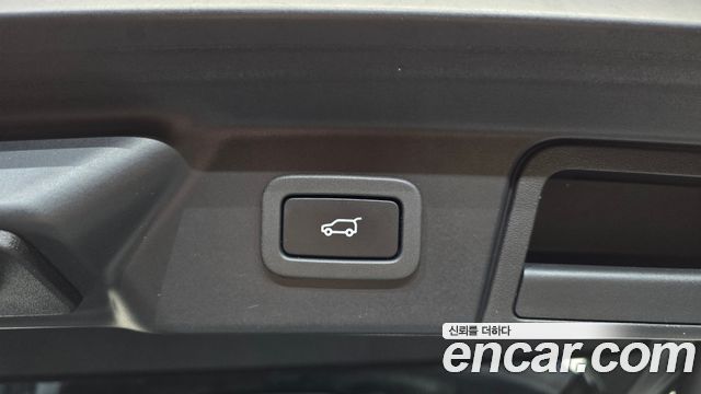 Land Rover Range Rover Velar 2.0 D240 R-Dynamic SE